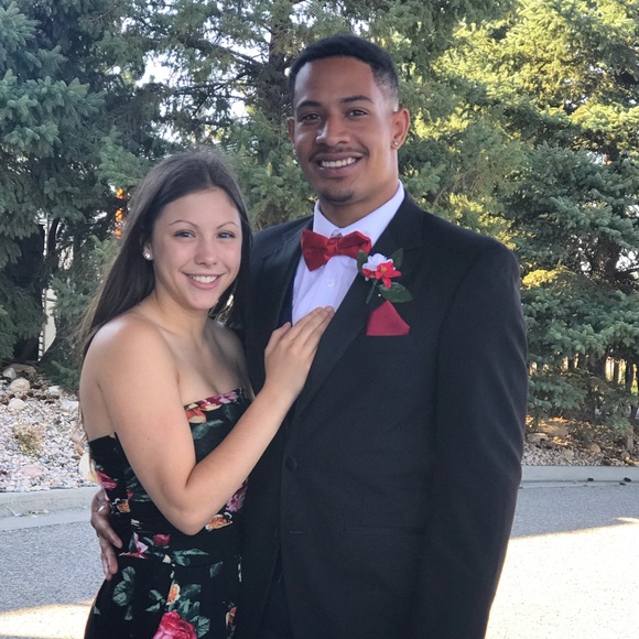 Meet your Posher, Taylor - Picture 1 of 1